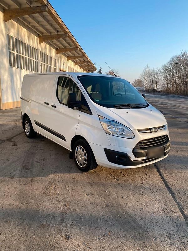 Second-hand Ford Transit Custom 125 CP (91 kW) 2016 Alb Monovolum