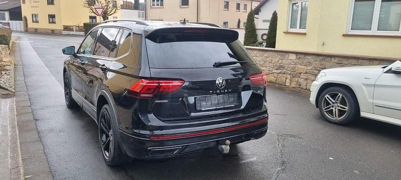 Gebraucht VW Tiguan Allspace Style 200 PS (147 kW) 2022 Schwarz SUV