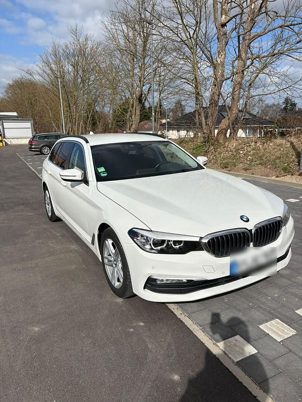 Gebraucht BMW 530 265 PS (194 kW) 2018 Weiß Kombi