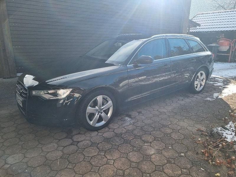 Gebraucht Audi A6 Comfort 313 PS (230 kW) 2012 Schwarz Kombi