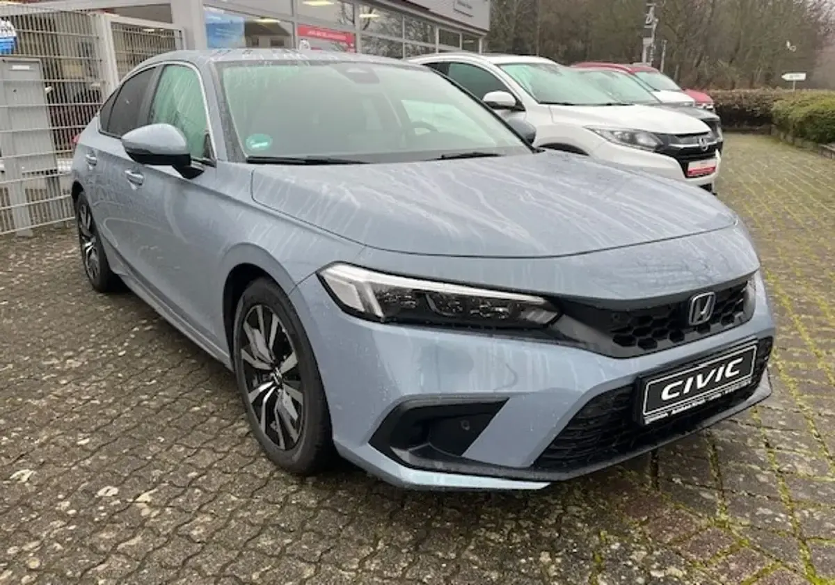 Gebraucht Honda Civic Elegance 143 PS (105 kW) 2025 Sonic gray p.