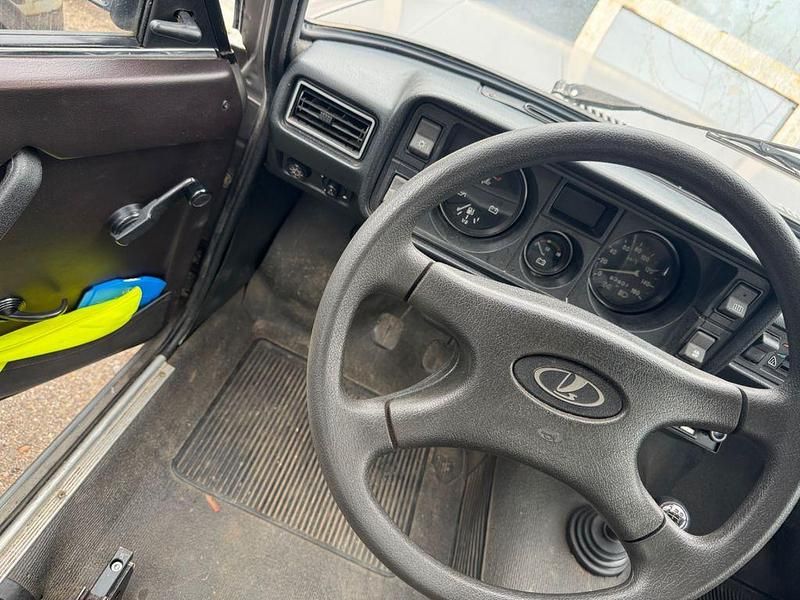 Gebraucht Lada Nova 67 PS (49 kW) 1993 Silber Limousine