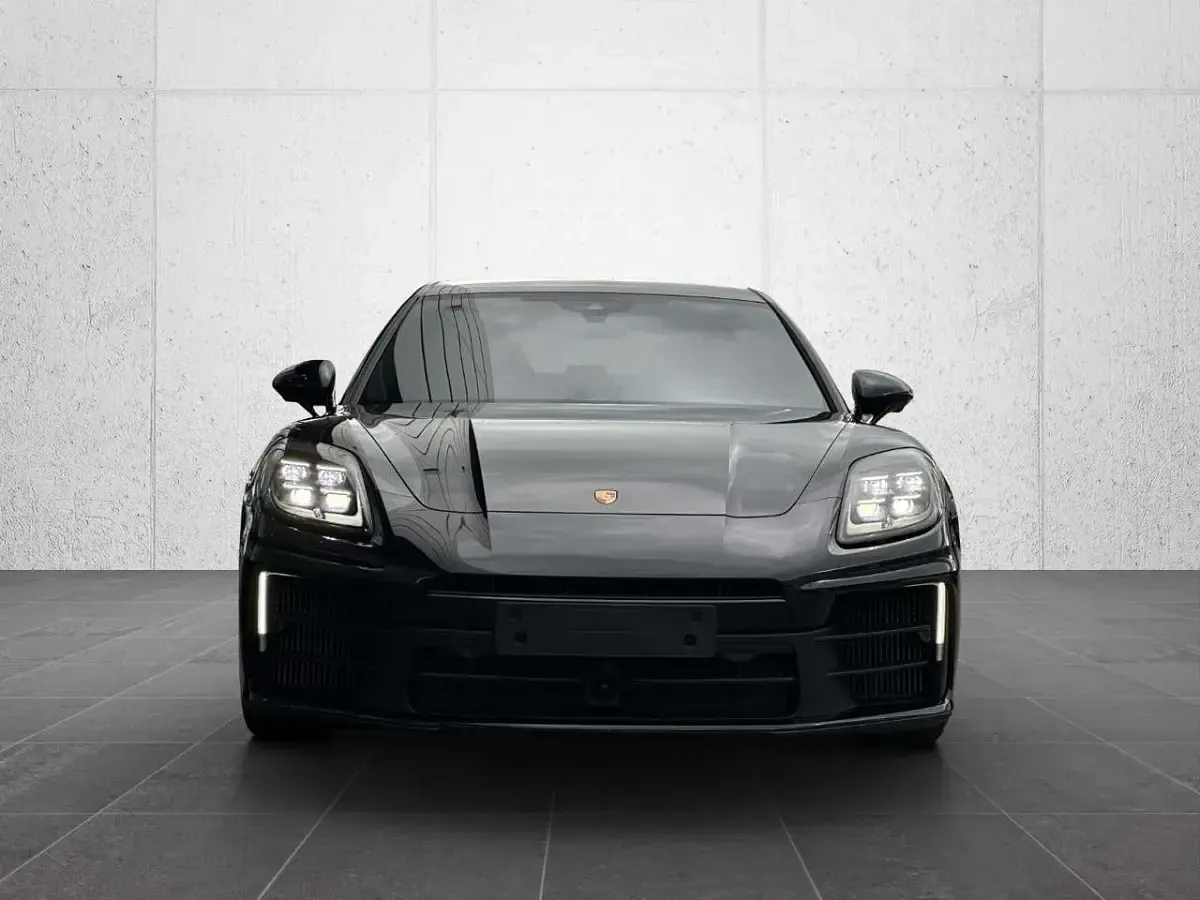 Gebraucht Porsche Panamera 4S E-Hybrid 544 PS (400 kW) 2024 Schwarz Kleinwagen