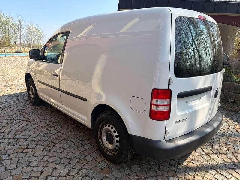 Używany VW Caddy 75 KM (55 kW) 2012 Biały Minivan