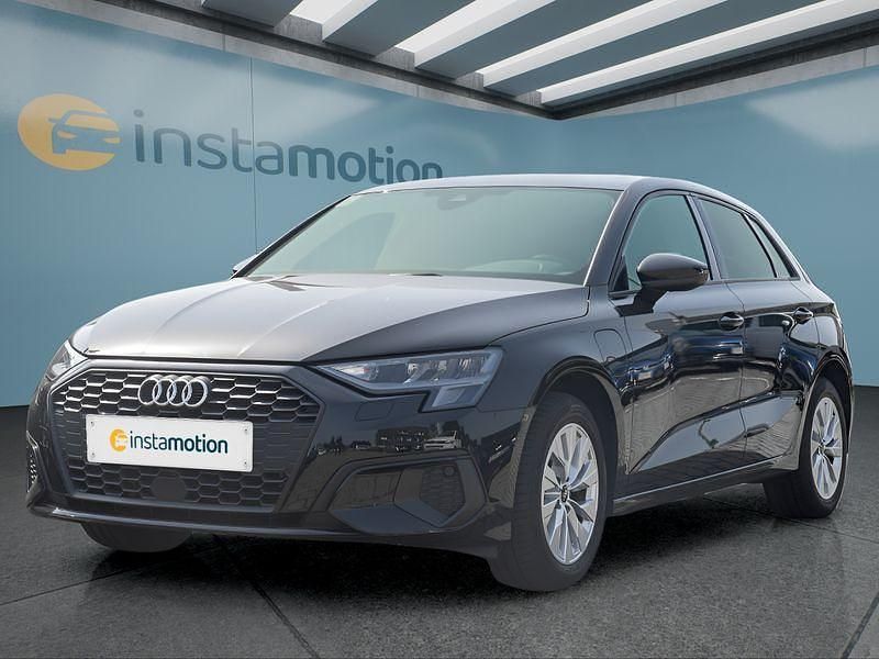 Schwarz Gebraucht 2023 Audi A3 Sportback e-tron Limousine | 26.699 € (Fairer Preis) - Bild 1/4