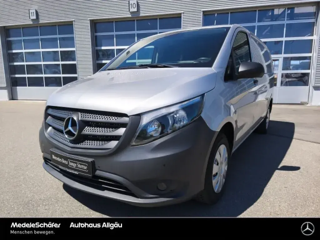 Gebraucht Mercedes Vito 163 PS (119 kW) 2021 Brillantsilber (metallic) Van