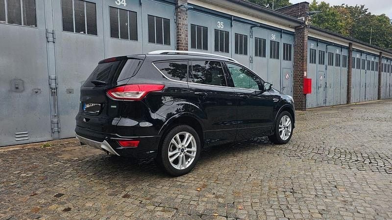 Schwarz Gebraucht 2016 Ford Kuga Individual SUV | 12.500 € (Guter Preis) - Bild 1/4
