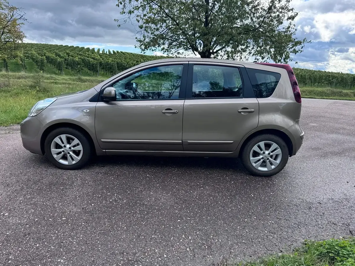 Second-hand Nissan Note 88 CP (64 kW) 2009 Bej Hatchback