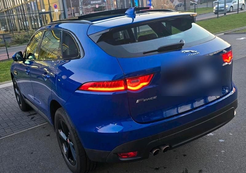 Gebraucht Jaguar F-Pace 180 PS (132 kW) 2018 Blau SUV