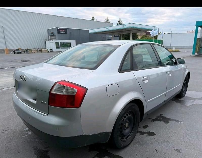Silber Gebraucht 2003 Audi A4 Limousine | 3.500 € - Bild 1/4
