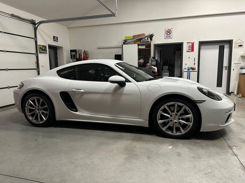 Weiß Gebraucht 2018 Porsche Cayman Coupé | 39.667 € (Superpreis) - Bild 1/4