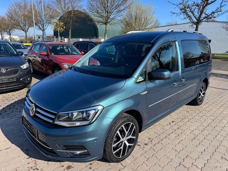 Second-hand VW Caddy Maxi Highline 150 CP (110 kW) 2017 Verde Monovolum