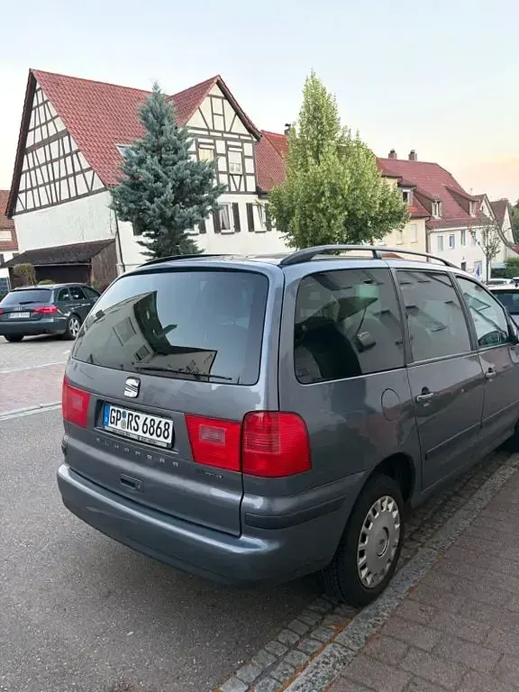Gebraucht Seat Alhambra Sport 150 PS (110 kW) 2009 Grau Van / Kleinbus