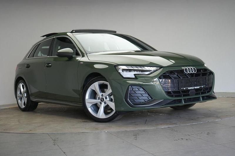 Gebraucht Audi A3 S-Line 150 PS (110 kW) 2025 District green Limousine