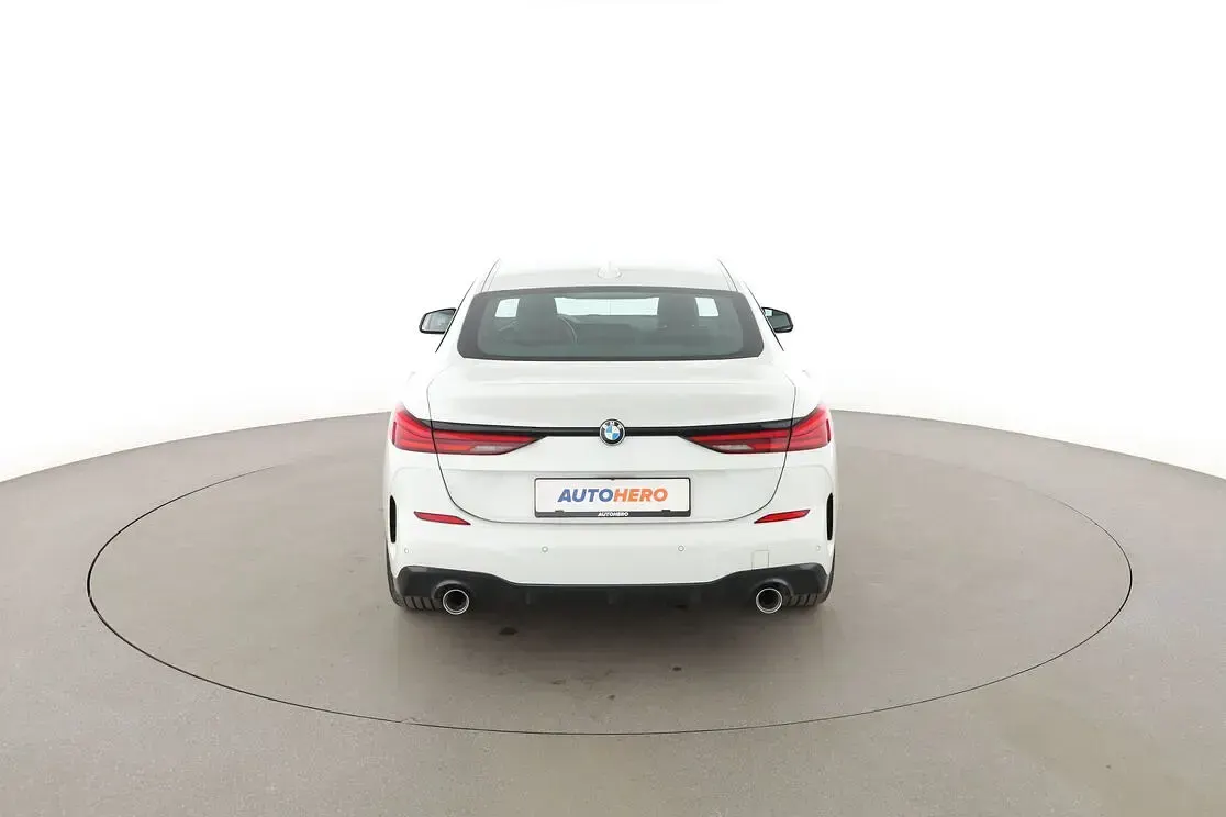 Gebraucht BMW 220 M Sport 190 PS (139 kW) 2022 Weiß Coupé