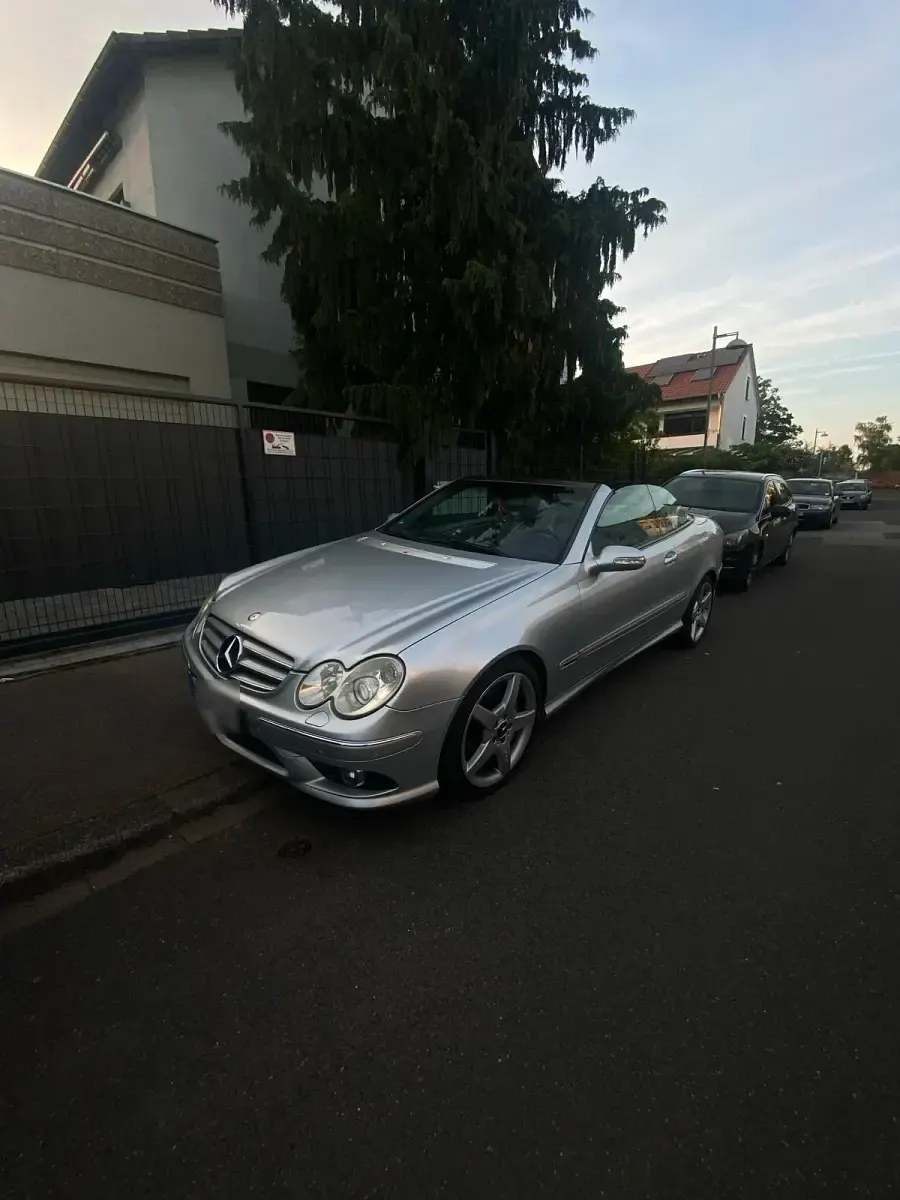 Gebraucht Mercedes CLK350 AMG 272 PS (200 kW) 2005 Silber Cabrio