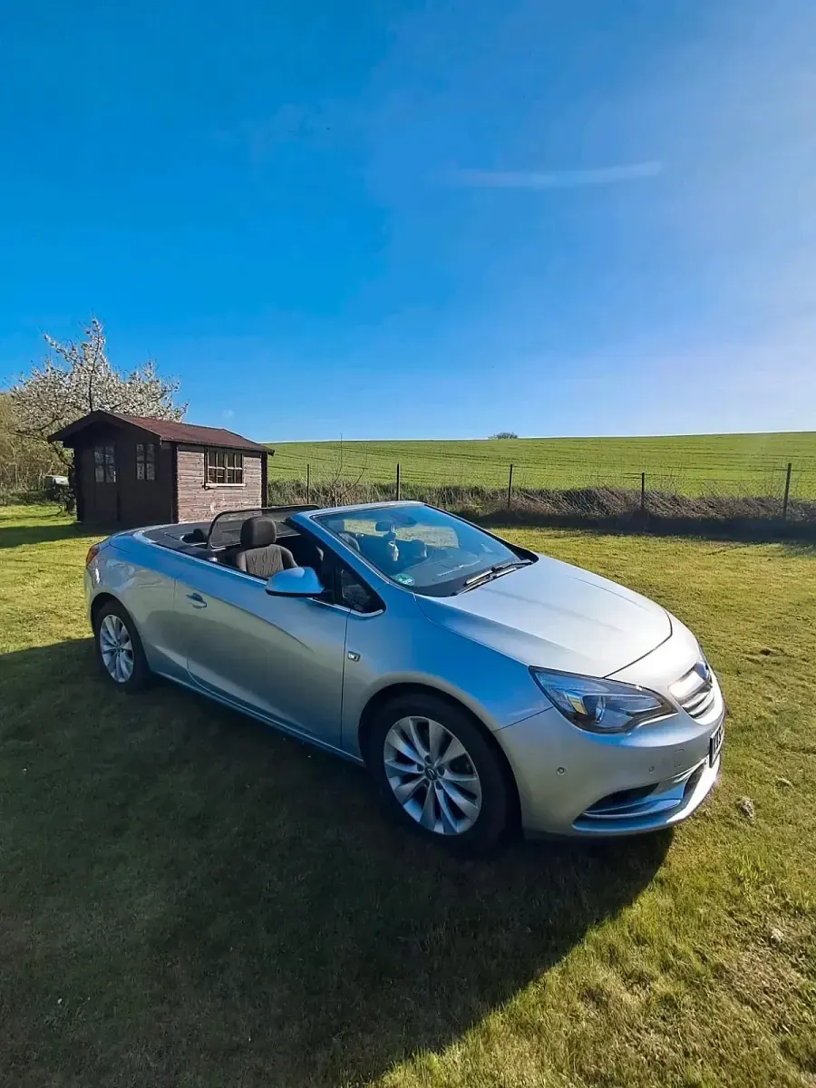 Gebraucht Opel Cascada 170 PS (125 kW) 2016 Silber Cabrio