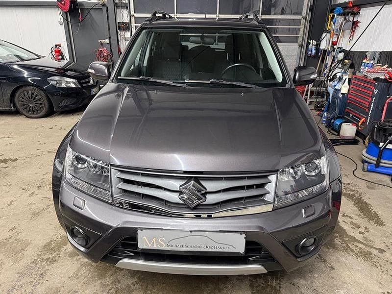 Gebraucht Suzuki Grand Vitara 169 PS (124 kW) 2014 Grau SUV