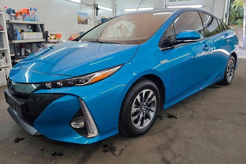 Gebraucht 2017 Toyota Prius Comfort Kleinwagen | 19.900 € (Etwas zu teuer) - Bild 1/4