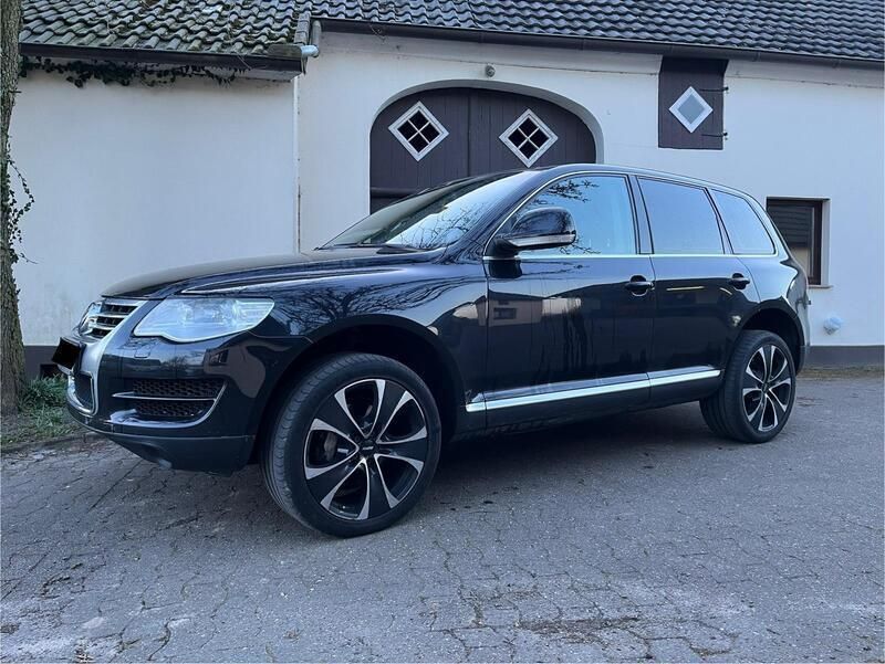 Schwarz Gebraucht 2007 VW Touareg SUV | 9.380 € (Etwas zu teuer) - Bild 1/4