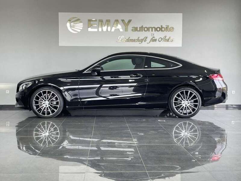 Schwarz Gebraucht 2017 Mercedes C200 AMG Coupé | 28.498 € (Teuer) - Bild 1/3