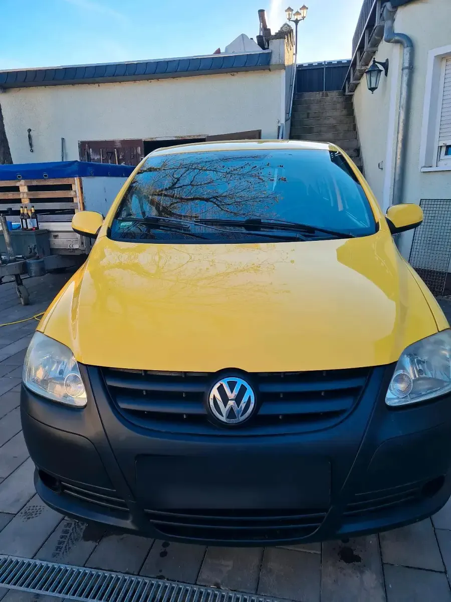 Second-hand VW Fox 54 CP (39 kW) 2006 Galben Hatchback