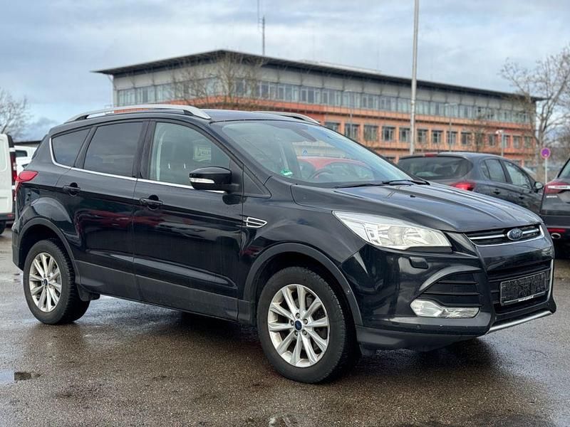 Gebraucht Ford Kuga Titanium 150 PS (110 kW) 2015 Schwarz SUV