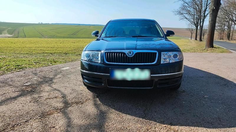 Gebraucht Skoda Superb 140 PS (102 kW) 2008 Schwarz Limousine