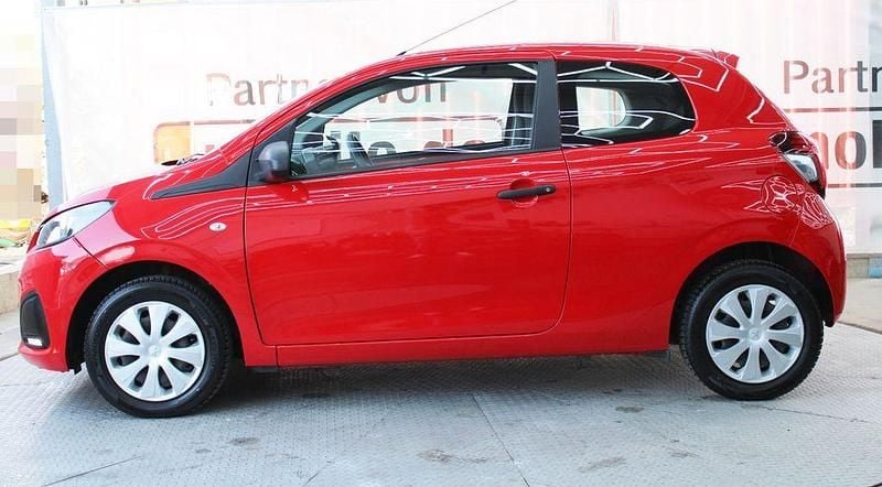 Gebraucht Peugeot 108 69 PS (50 kW) 2017 Rouge scarlet Kleinwagen