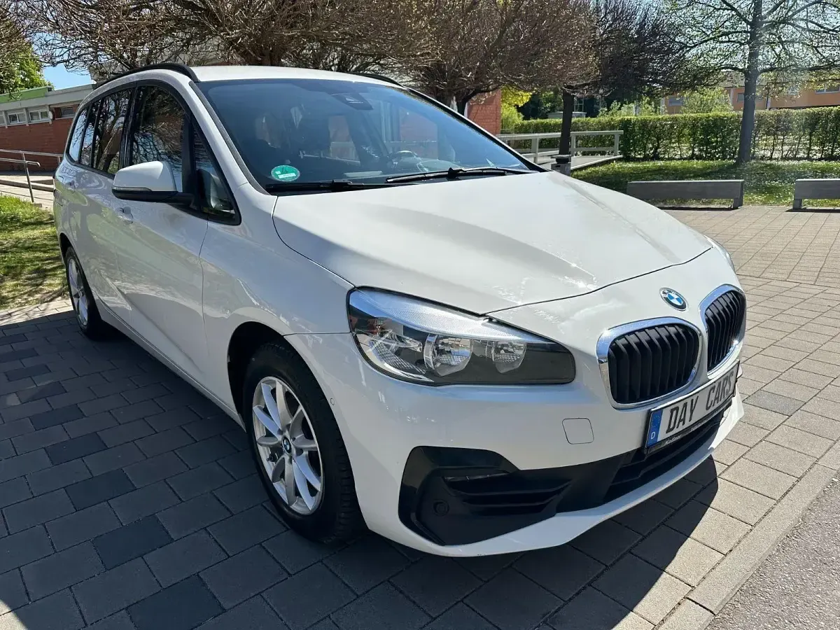 Używany BMW 216 Advantage 116 KM (85 kW) 2019 Biały Kombi