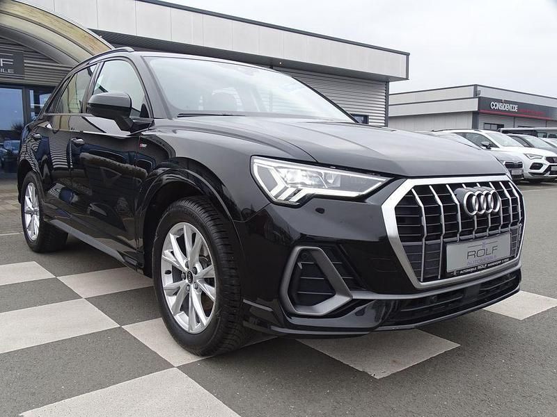 Gebraucht Audi Q3 S-Line 150 PS (110 kW) 2023 Schwarz mythosschwarz metallic (metallic) SUV