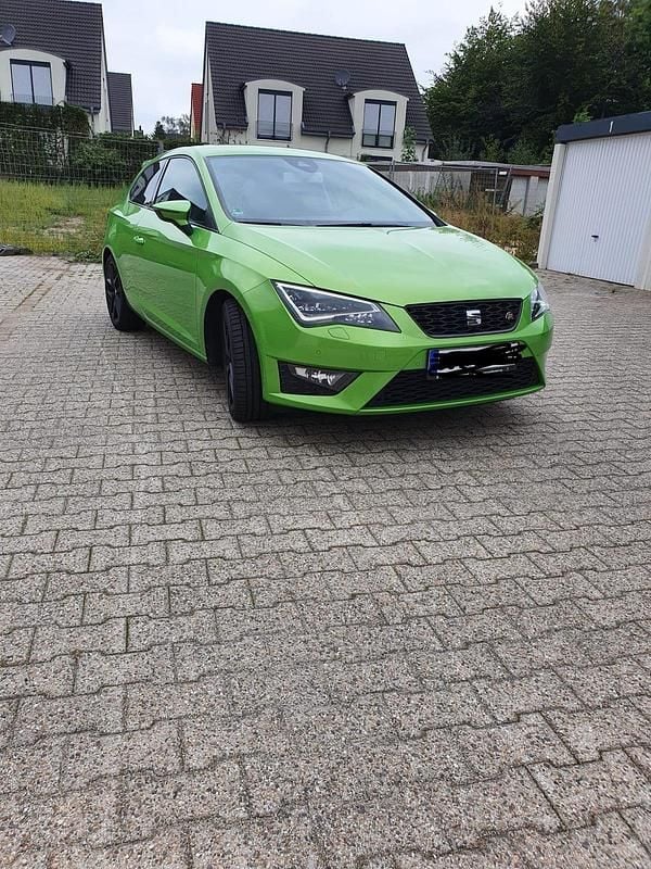 Andere außenfarben Gebraucht 2015 Seat Leon FR Coupé | 9.100 € (Guter Preis) - Bild 1/4