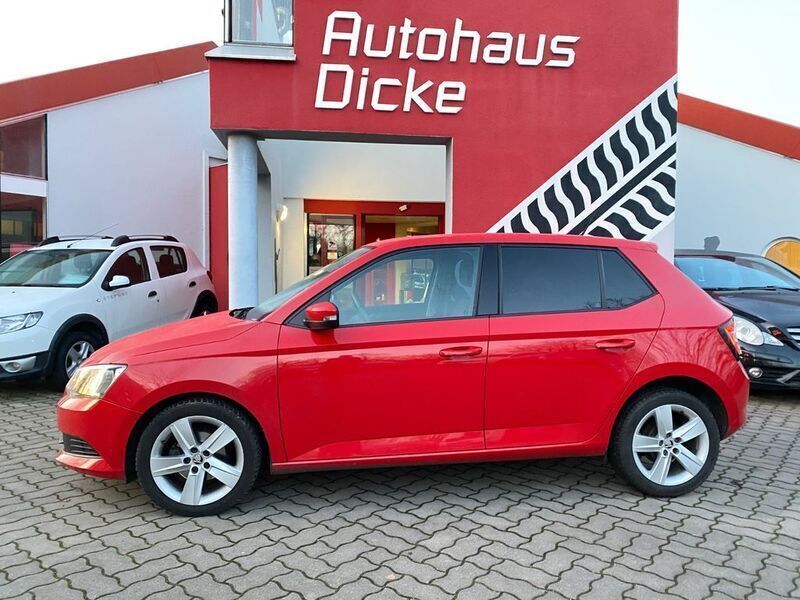 Gebraucht Skoda Fabia Active 60 PS (44 kW) 2015 Rot Kleinwagen