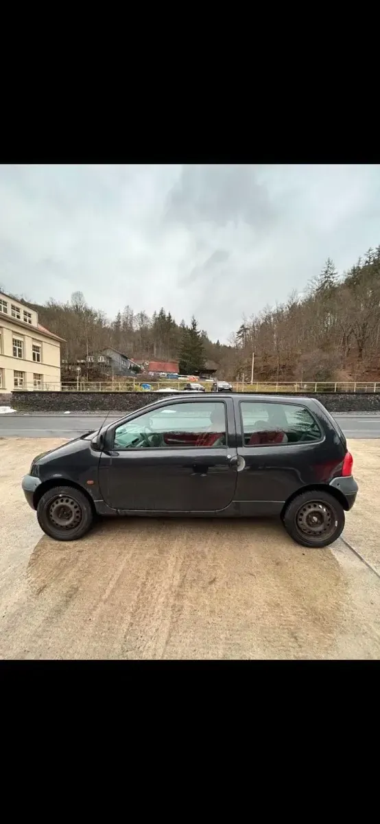 Używany Renault Twingo 58 KM (42 kW) 2002 Czarny Hatchback