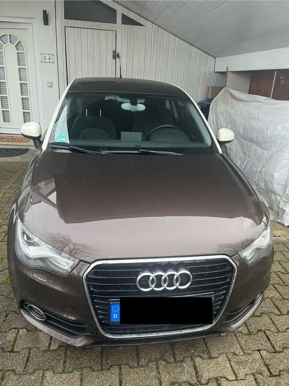 Braun Gebraucht 2011 Audi A1 Ambition Kleinwagen | 5.900 € (Fairer Preis) - Bild 1/4