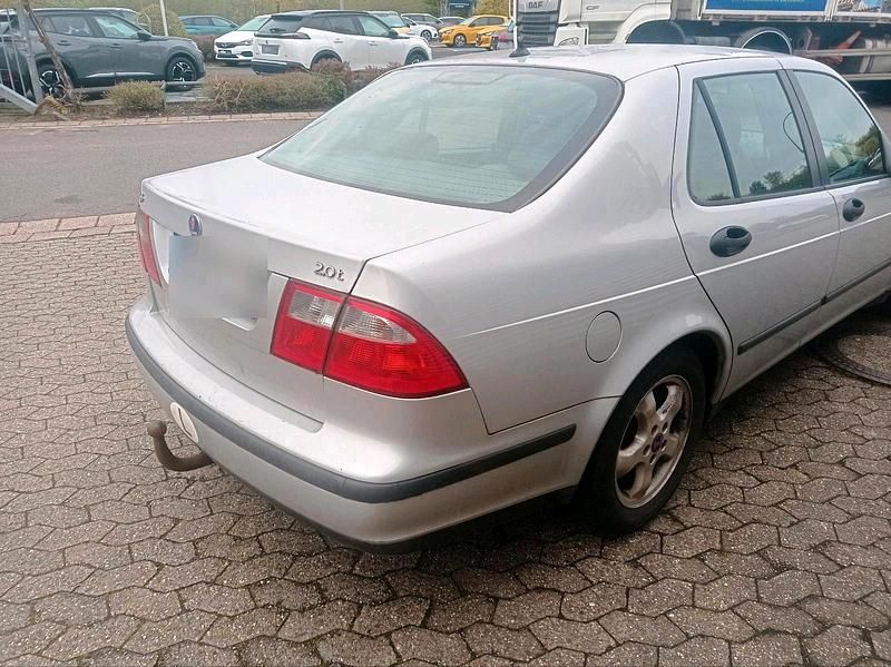 Second-hand Saab 9-5 150 CP (110 kW) 2003 Argintiu Berlinǎ