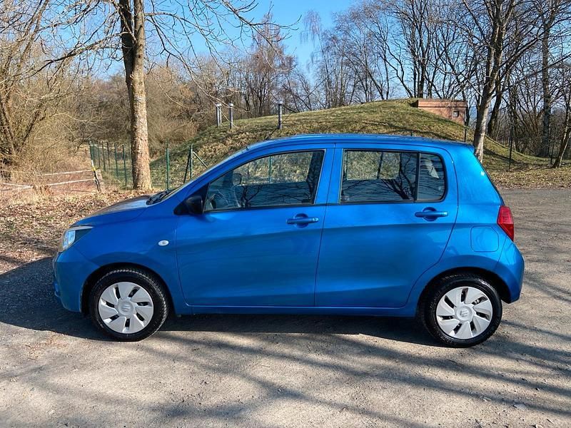 Gebraucht Suzuki Celerio Club 70 PS (51 kW) 2015 Blau Kleinwagen