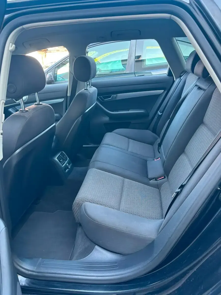 Gebraucht Audi A6 190 PS (139 kW) 2011 Schwarz Kombi