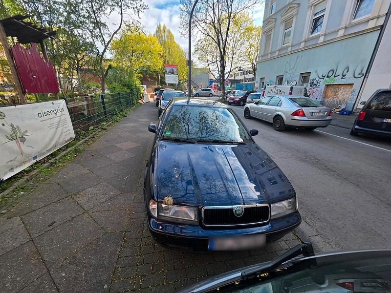 Gebraucht Skoda Octavia 101 PS (74 kW) 2000 Andere farben Limousine