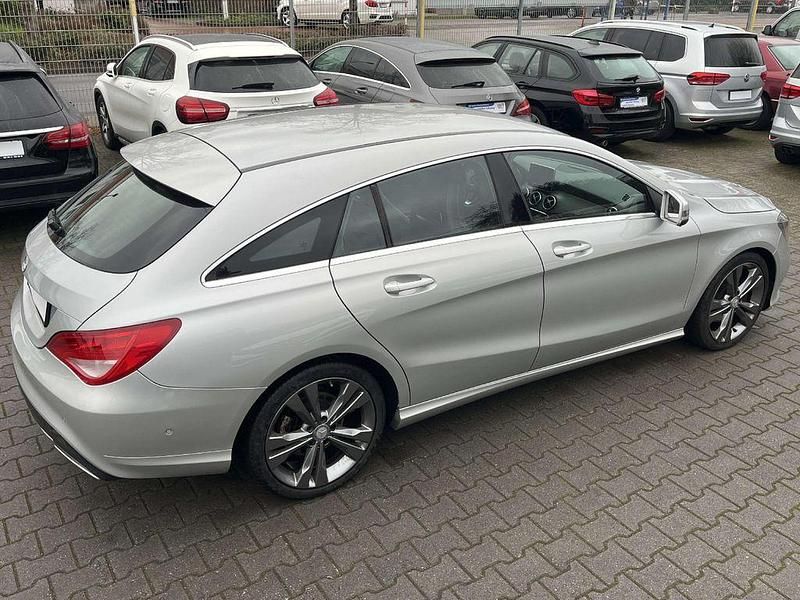 Gebraucht Mercedes CLA200 136 PS (100 kW) 2017 Silber Limousine