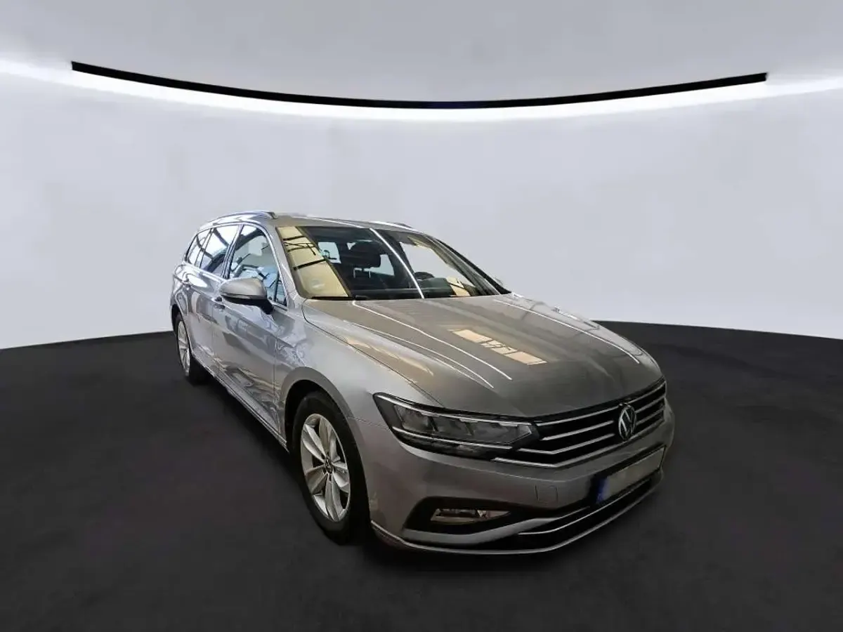 Gebraucht VW Passat Business 200 PS (147 kW) 2022 Silber Kombi