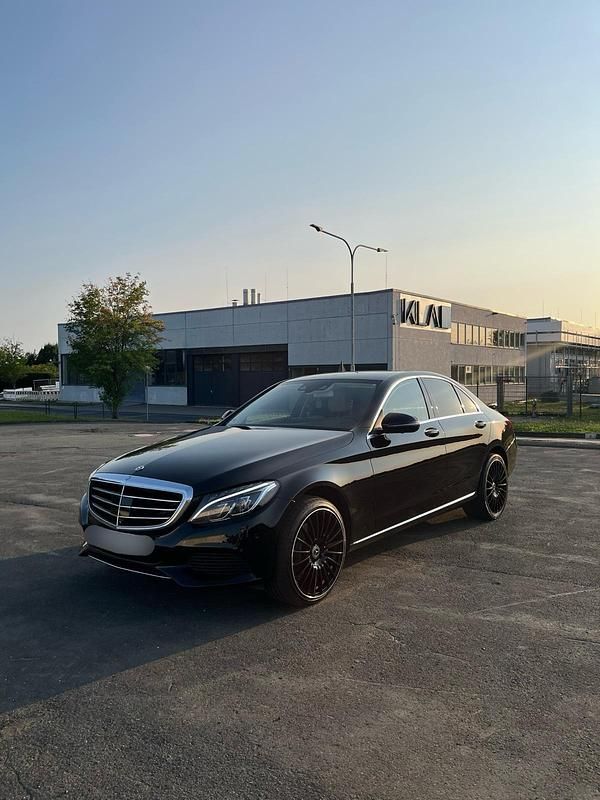 Schwarz Gebraucht 2015 Mercedes C250 Limousine | 14.000 € (Guter Preis) - Bild 1/4