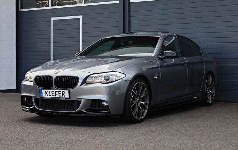 Grau Gebraucht 2013 BMW 550 Performance Limousine | 24.950 € (Guter Preis) - Bild 1/4