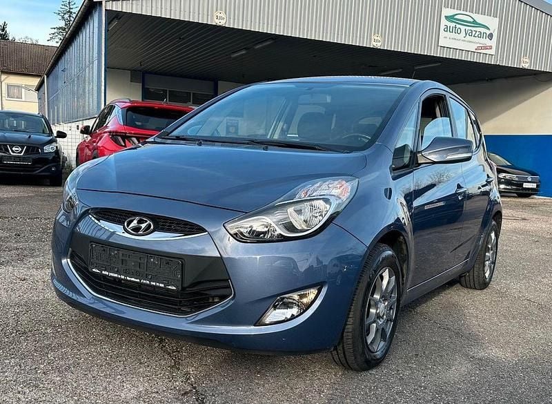 Blau Gebraucht 2013 Hyundai ix20 Edition Kleinwagen | 5.880 € (Fairer Preis) - Bild 1/4