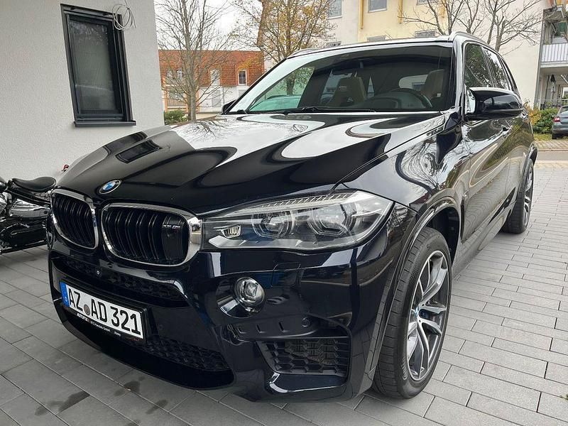Schwarz Gebraucht 2015 BMW X5 M Performance SUV | 49.200 € (Etwas zu teuer) - Bild 1/4
