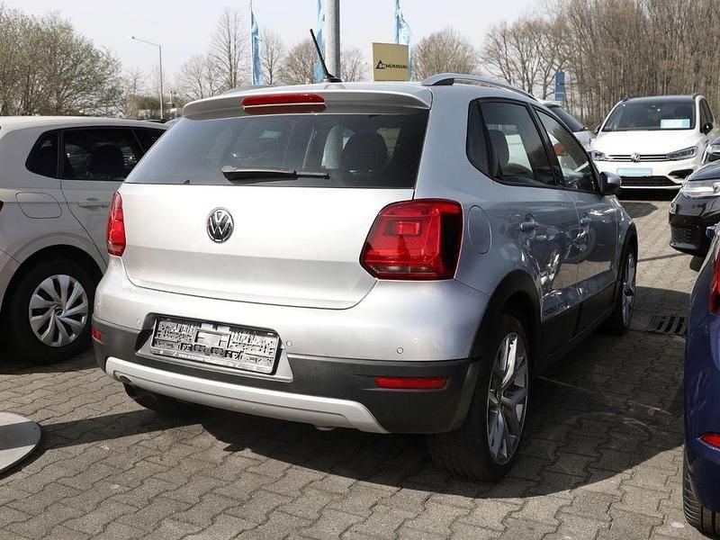 Gebraucht VW Polo Cross 90 PS (66 kW) 2016 Reflexsilber metallic Kleinwagen