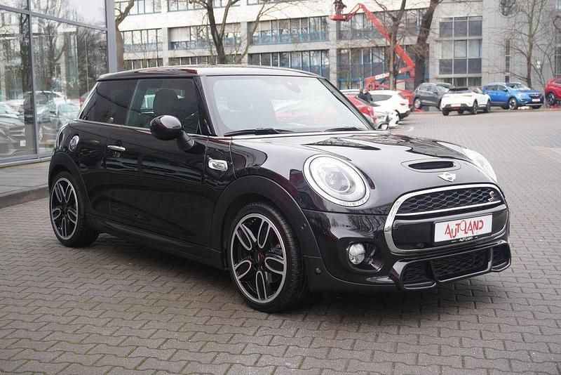 Gebraucht Mini Cooper S 192 PS (141 kW) 2018 Schwarz Kleinwagen