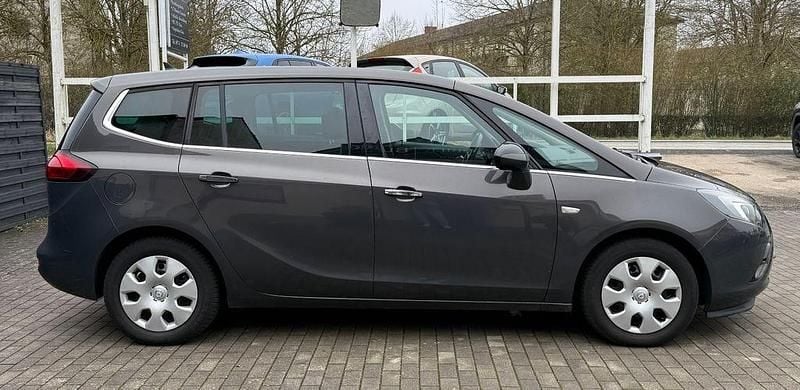 Gebraucht Opel Zafira Tourer Innovation 140 PS (102 kW) 2012 Grau Van / Kleinbus