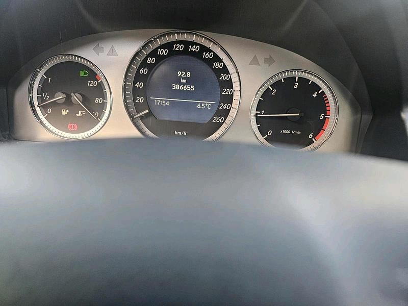 Gebraucht Mercedes C220 Classic 170 PS (125 kW) 2008 Schwarz Limousine
