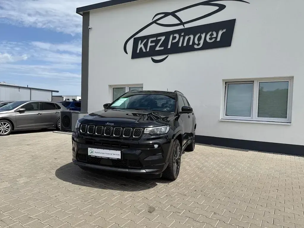 Gebraucht Jeep Compass Limited 140 PS (102 kW) 2018 Grau SUV